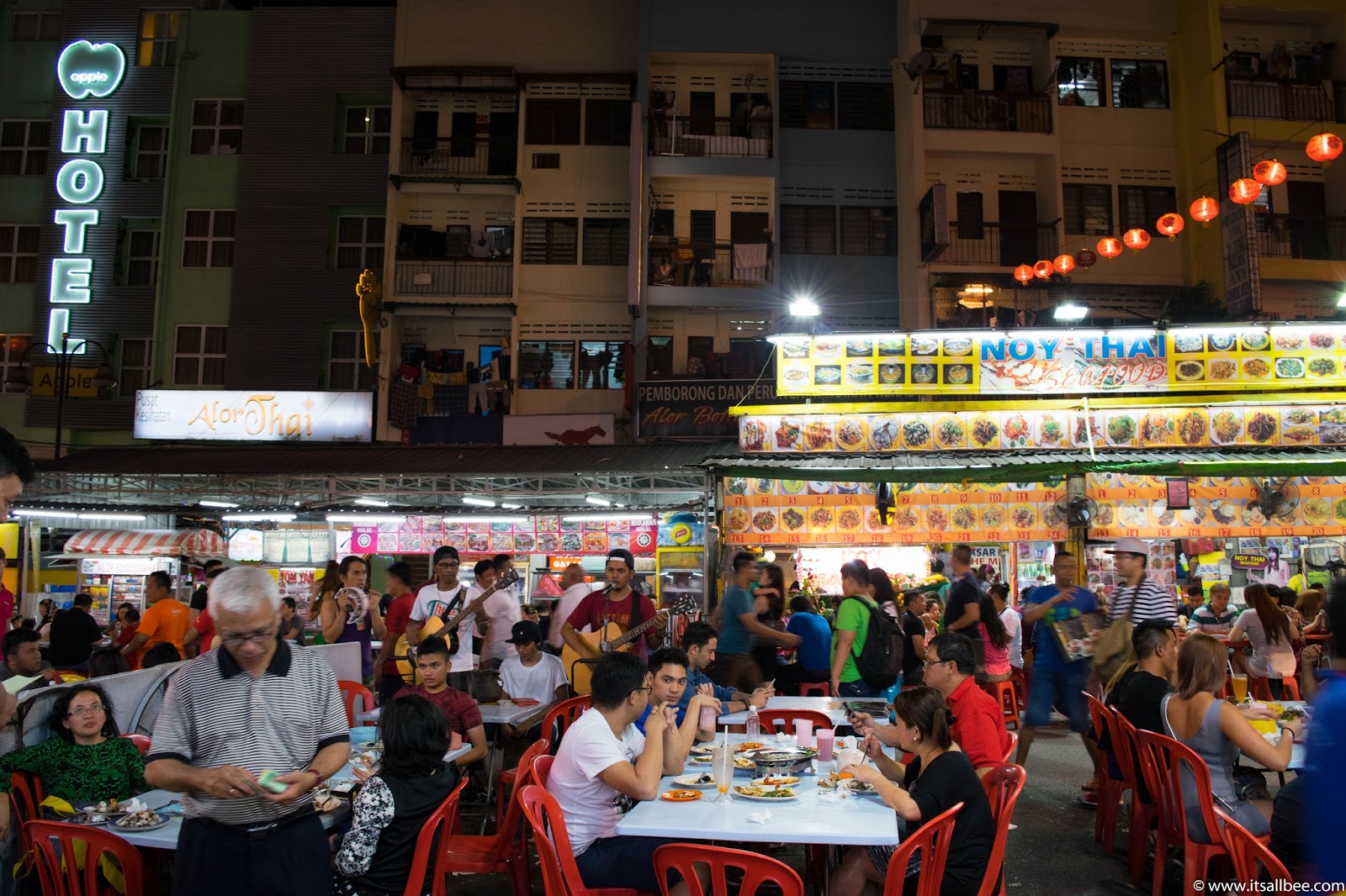 Kuala Lumpur | A Culinary Tour Through Chinatown | ItsAllBee