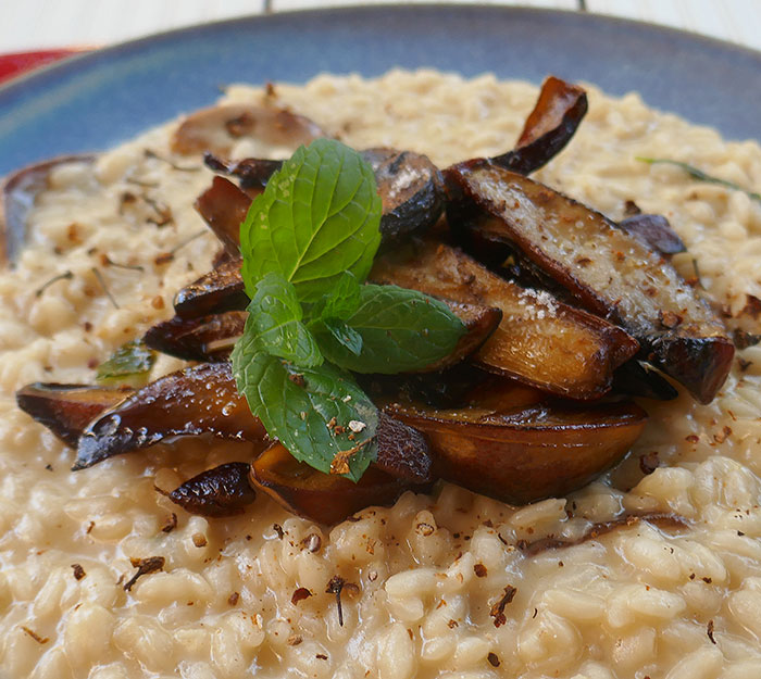 AAA ACCADEMIA AFFAMATI AFFANNATI Risotto con i porcini e formaggio di
