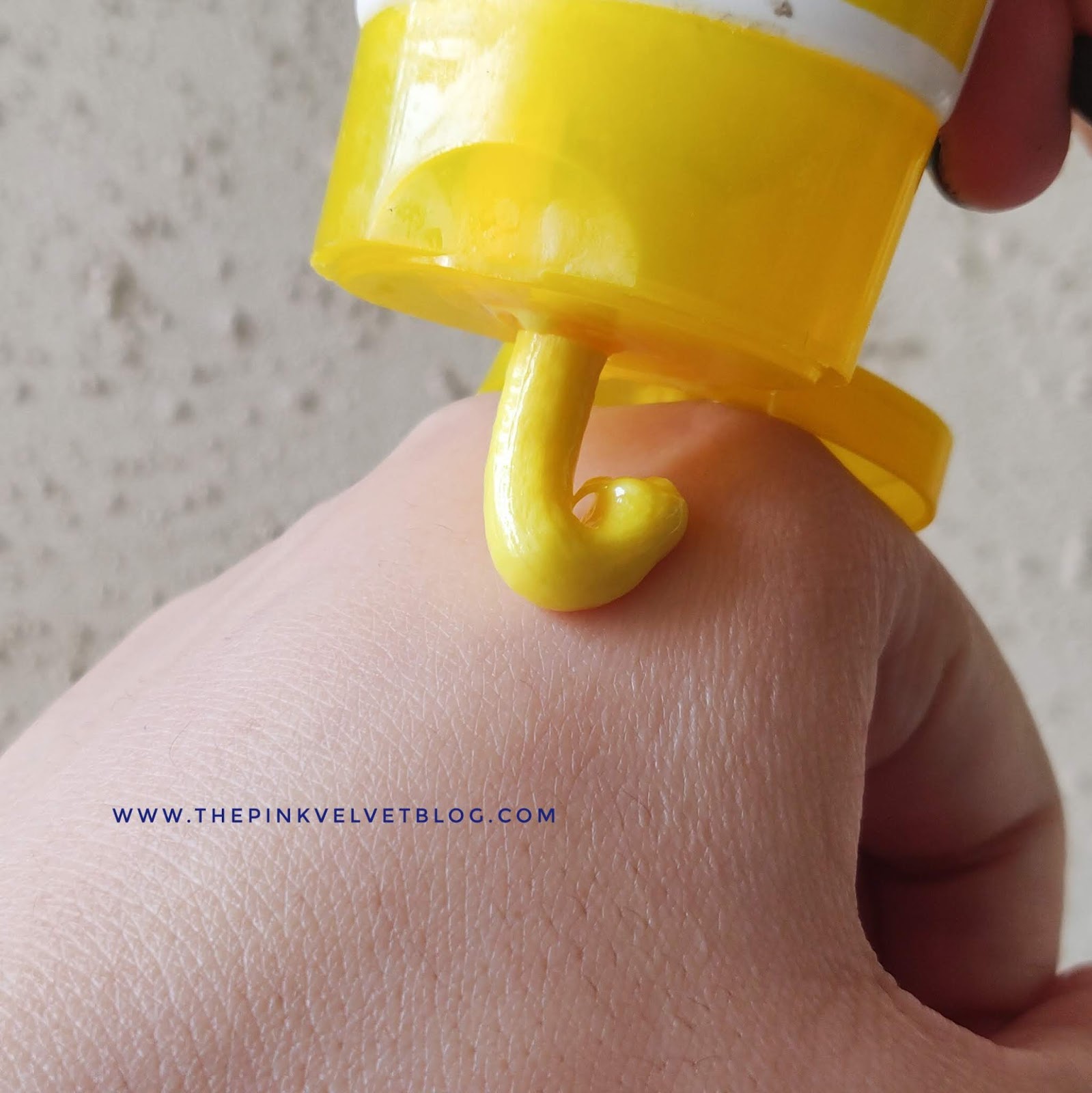 Garnier Light Complete Duo Action Face Wash - Review