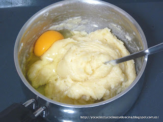 bola pasta choux con huevo