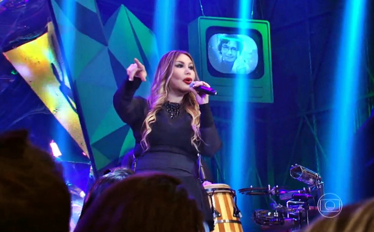 Rosanah Fienngo, deusa cidadã do mundo Galeria Rosanah Fienngo visita