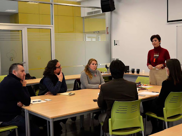 Seminario de Estrategia de Negocio y Coach Empresarial