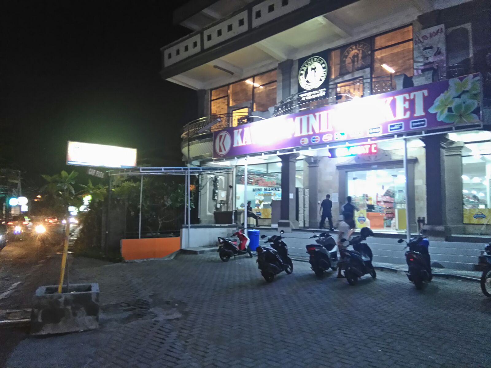 to Gyms of the World Bali, Indonesia HammerHead Gym