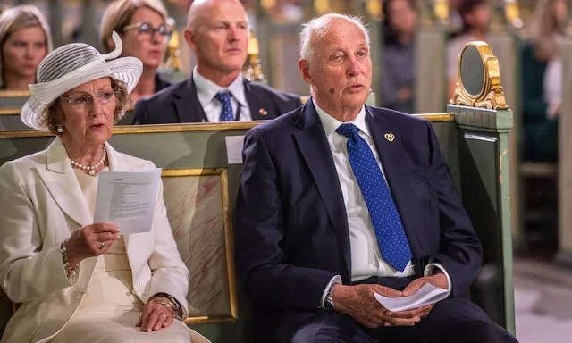 Queen Sonja, Crown Prince Haakon, Crown Princess Mette-Marit, Princess Ingrid Alexandra and Prince Sverre Magnus