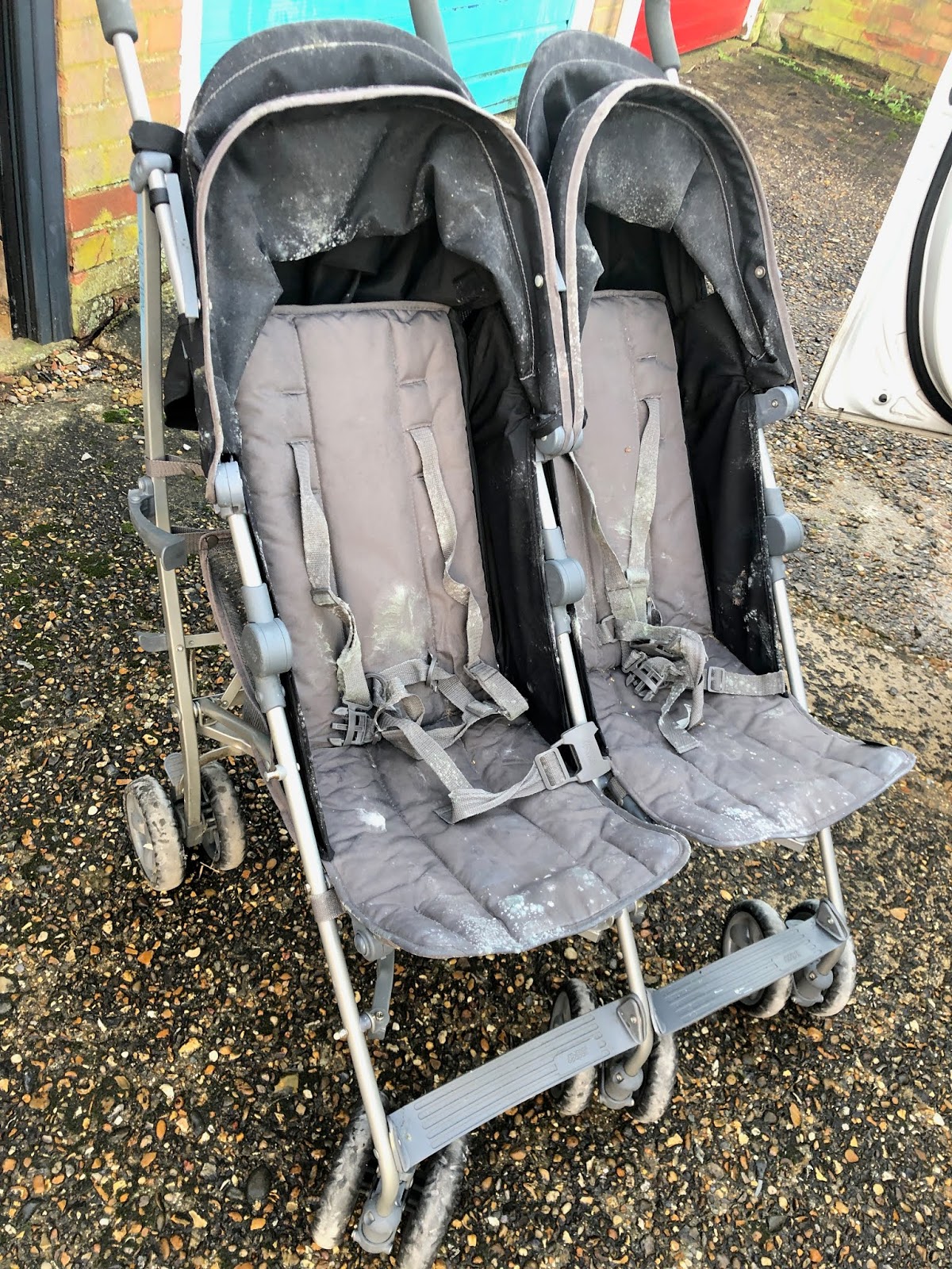 best way to clean a pushchair
