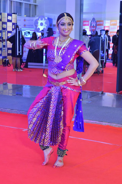 Hari Priya at Gaana Mirchi Music Awards South Photos Actress Trend