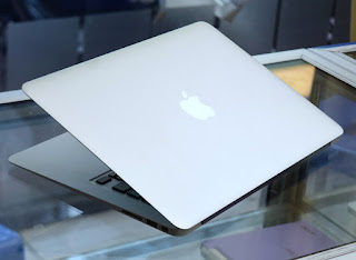 Macbook Air Core i7 Mid 2012 13.3-inchi Malang