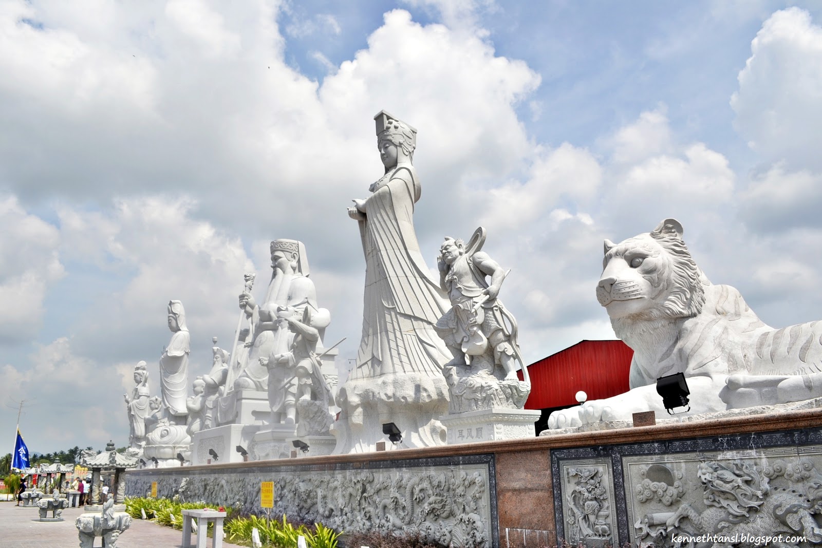 旅。食。生活记: 霹雳州实兆远（Sitiawan,Perak）大伯公旅游胜地