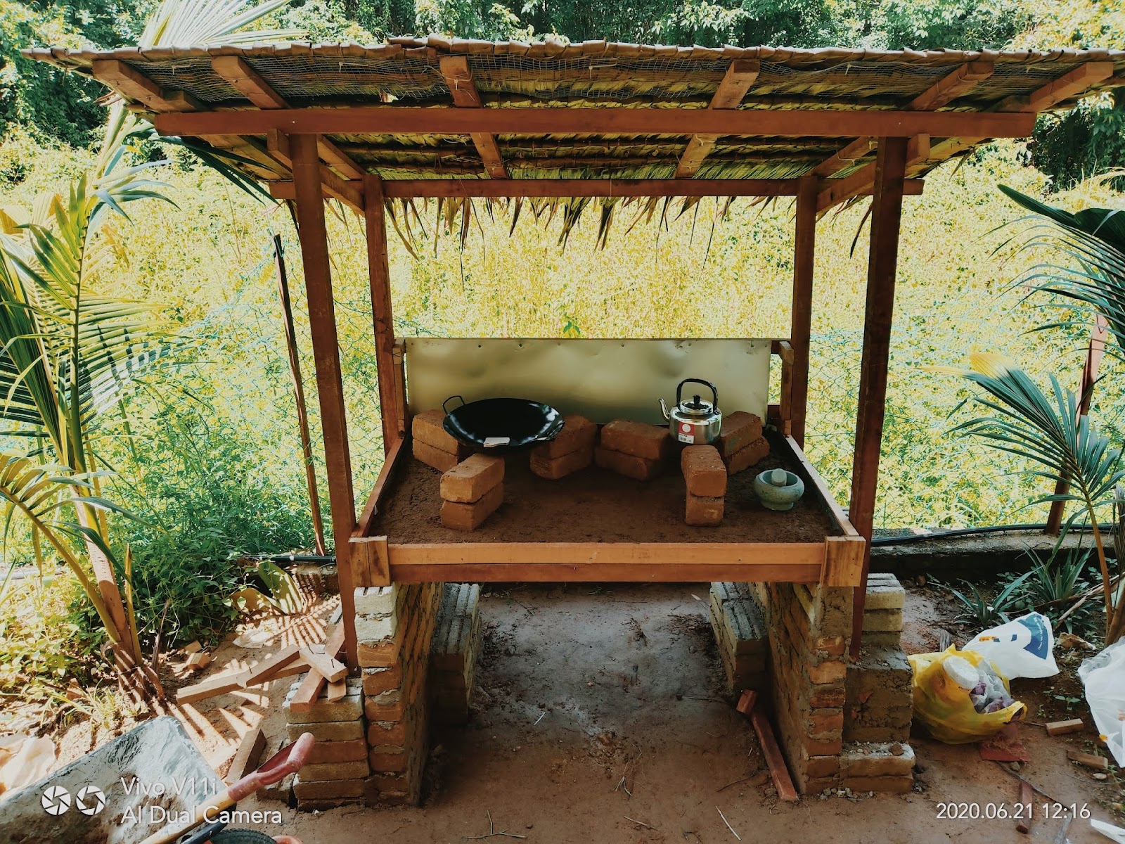 Encik Matt a.k.a Blogger Kampong: Dapur Kayu kembalikan zaman dahulu kala..