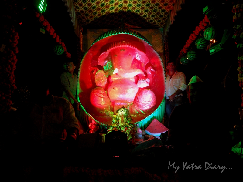 Last capture of Ganesha off for immersion during the festival of Ganesh Visarjan, Mumbai