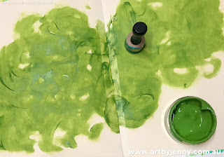 layering acrylic paint on Jenny's garden of daisies art journal page step-by-step tutorial