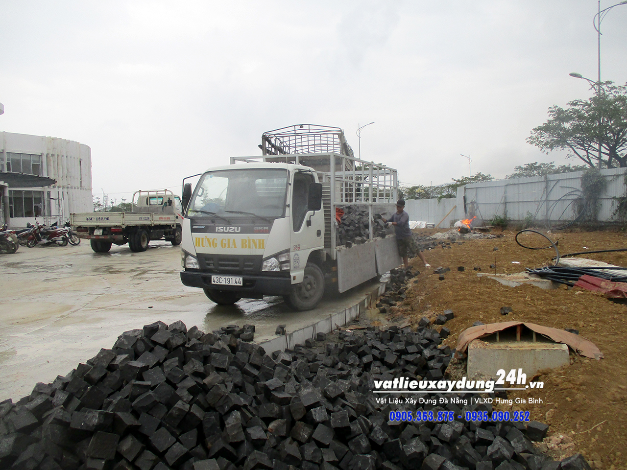 Hưng Gia Bình - Nhà cung cấp đá tự nhiên cubic đen 10x10x8 tại Đà Nẵng