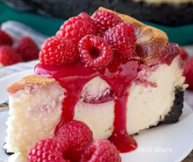 White Chocolate Raspberry Cheesecake