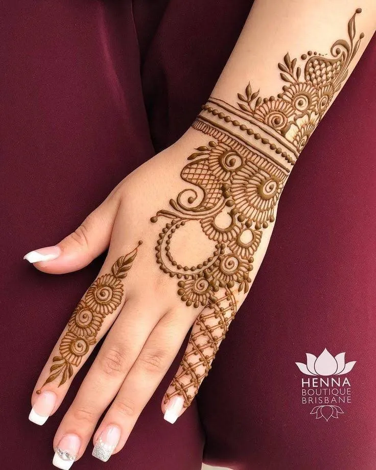 Hand Mehndi Designs, Makeup and Hair Styles
