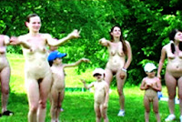 Naturist Freedom: фильм про семейный нудизм family At Farm - Nudist  «Семья нудистов на ферме» скачать через торрент  