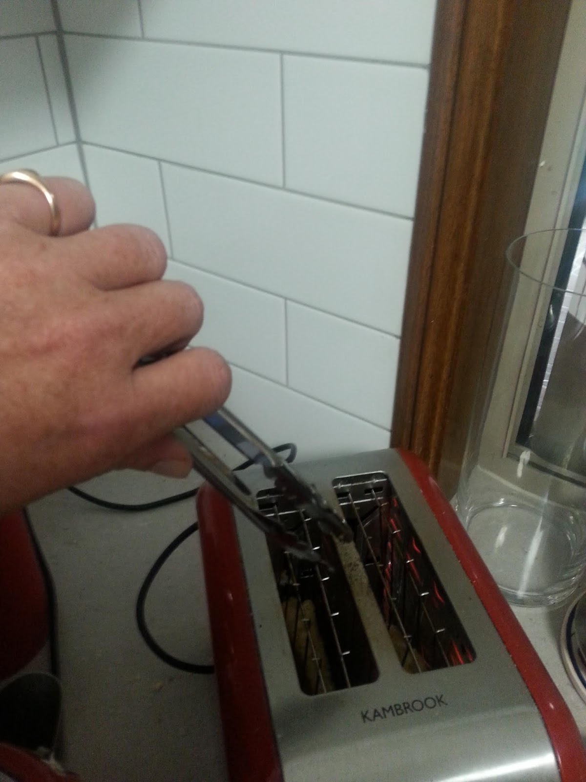 Ronnie By The Sea How to Cook Crunchy Hash Browns in Your Toaster