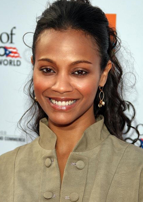 Zoe Saldana - Famous Celebrities