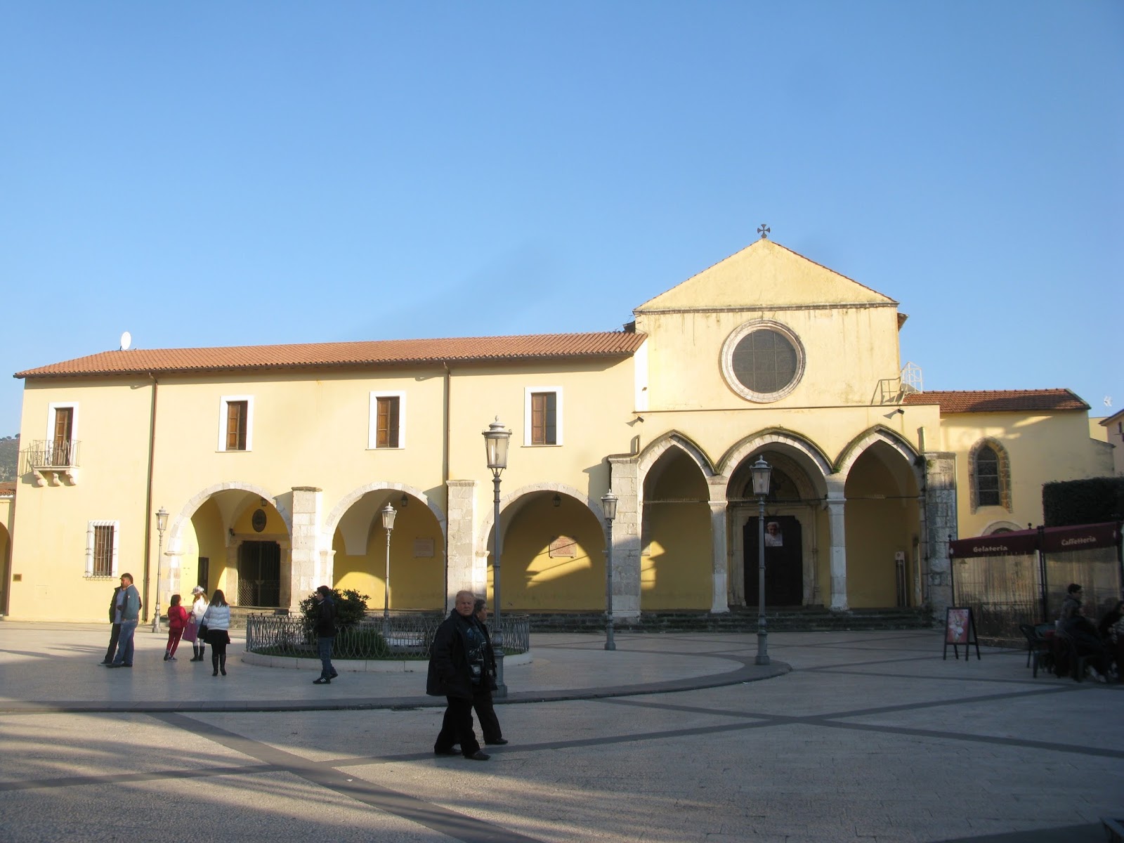 Sotto Sopra: Gioco del Filetto o Triplice cinta, Alquerque - Fondi (LT)