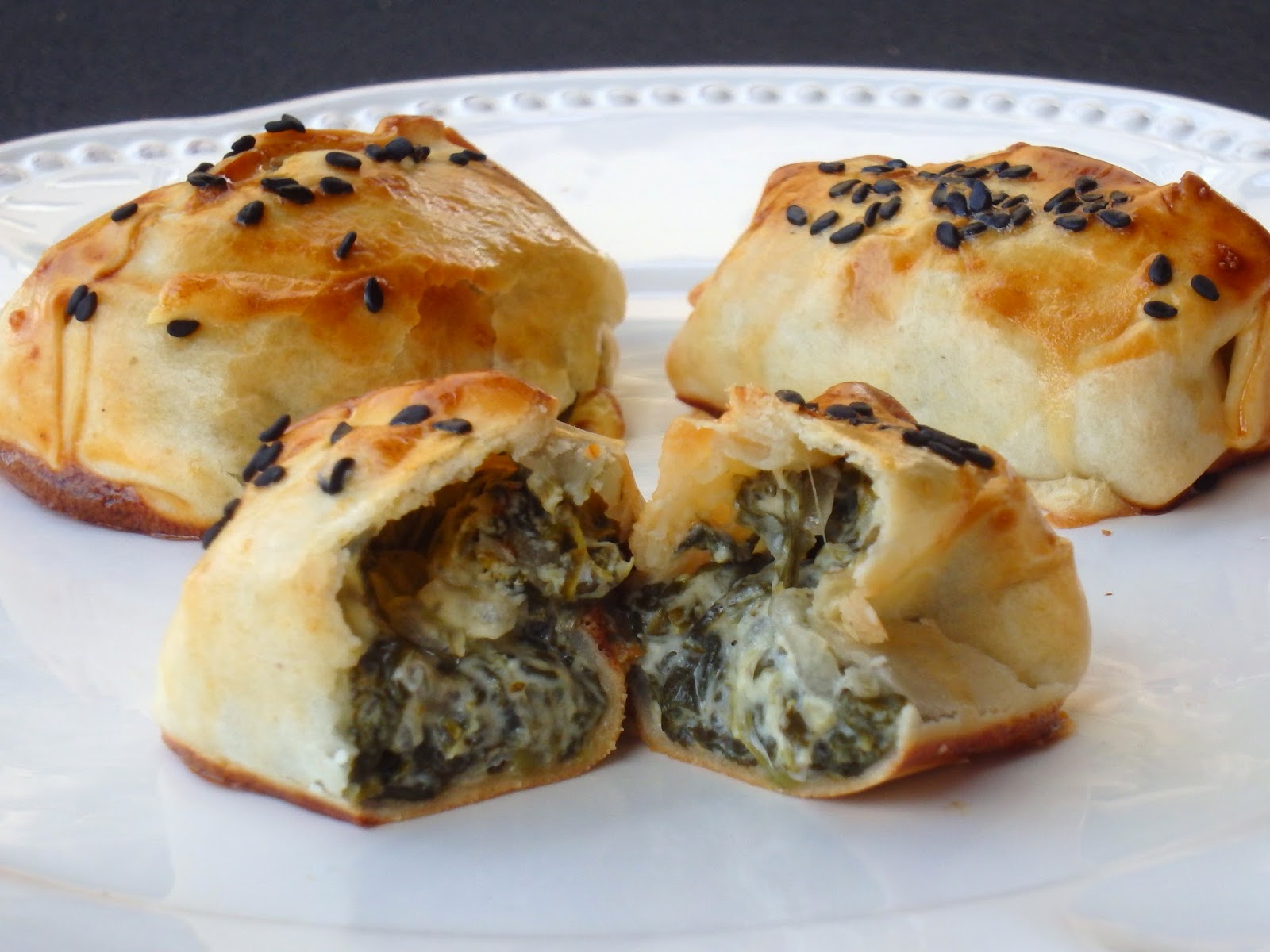 Empanadillas de espinacas y queso fresco