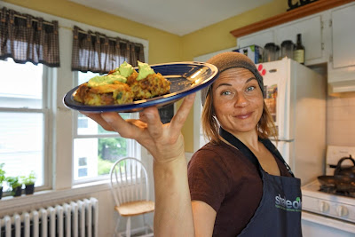 recipe thursday, quinoa falafel with avocado tahini dressing, quinoa falafel, tahini sauce, vegetarian meals, vegan meals, 