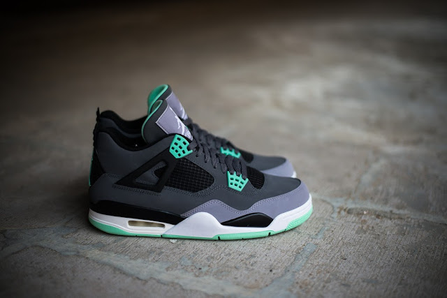 Air Jordan Retro 4 (Green Glow) | Live.. Love.. Dream.. Triumph