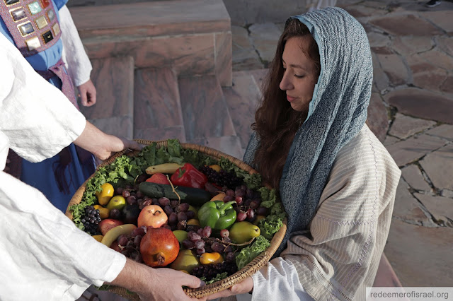 Bild Frohe Pfingsten: A Guide to Understanding and Celebrating the Feast of Pentecost