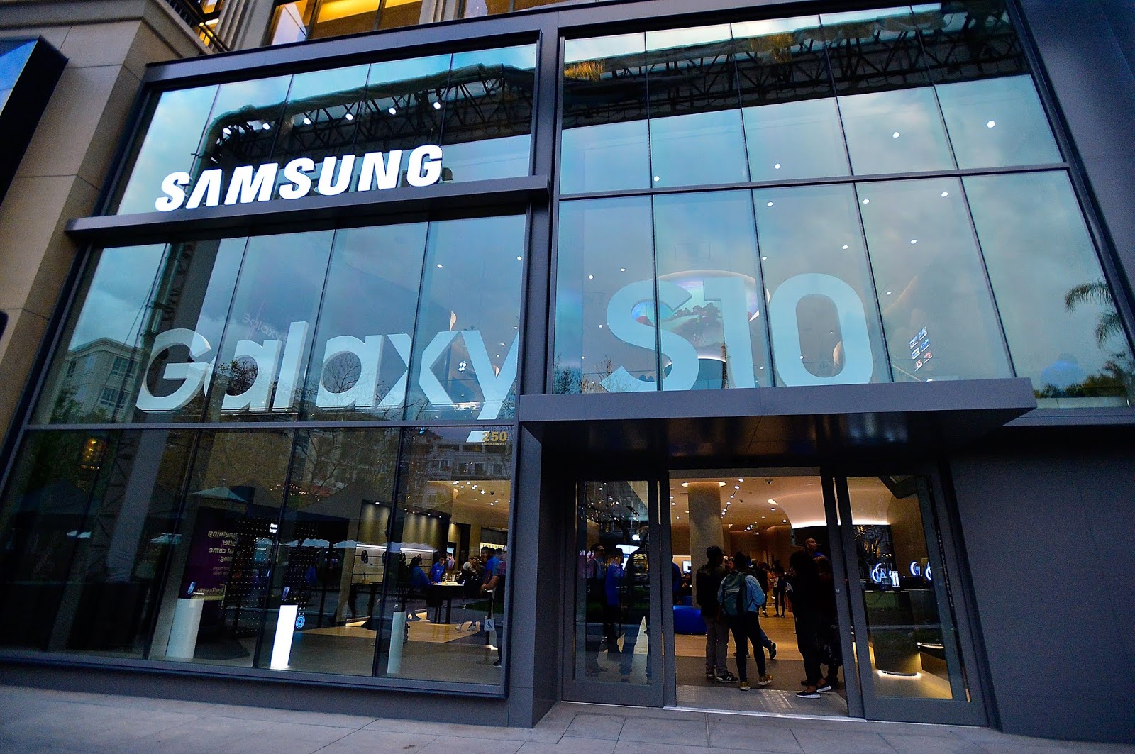 Top 10 Smartphone Companies in the world
