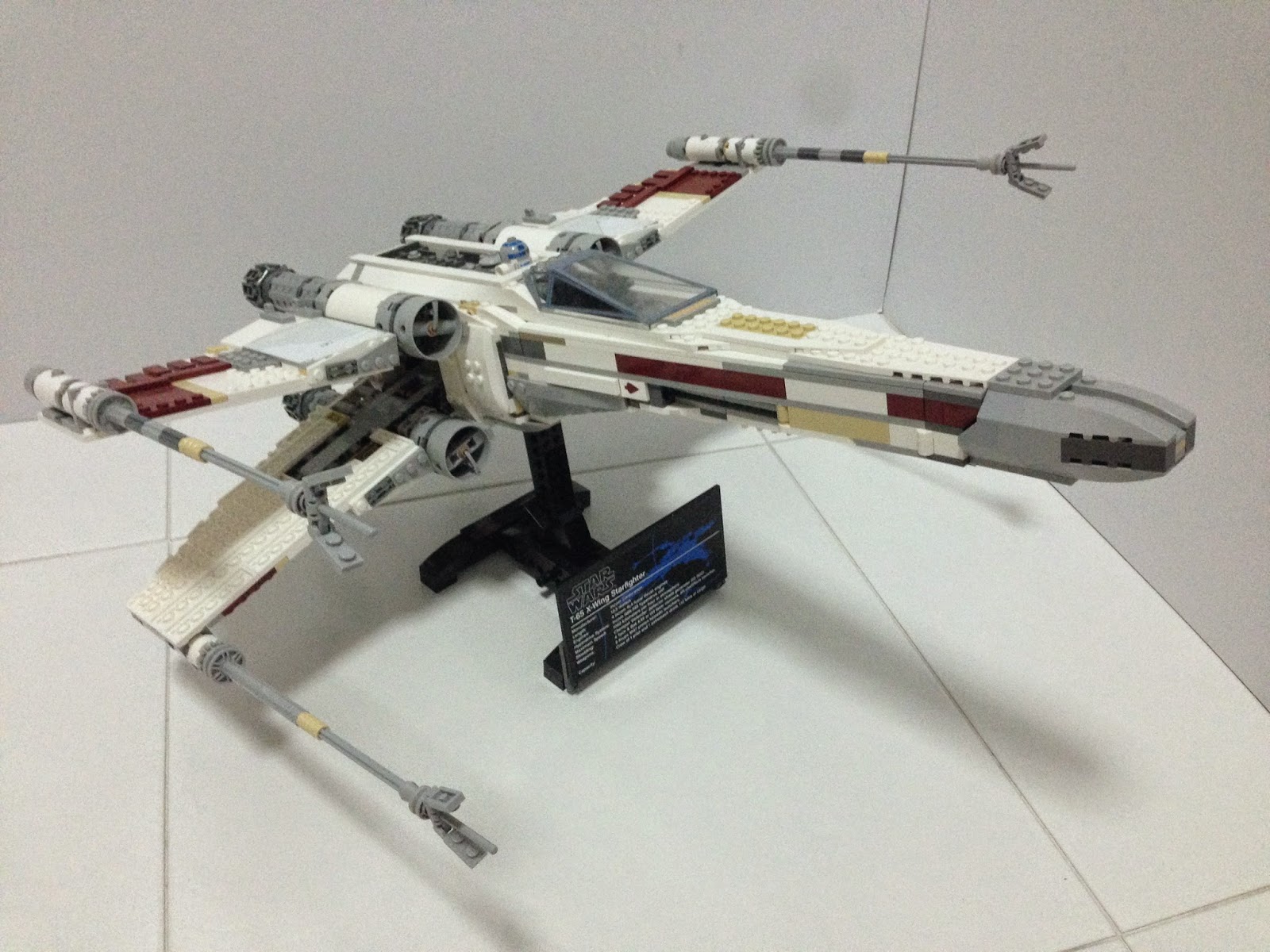 The Marriage of and Star Review: 10240 UCS Red Five X-Wing