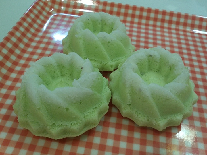 Steamed Pandan Sponge Cake Recipe Steamed Pandan Sponge Cake Recipe