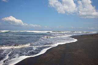 Pantai Kelating