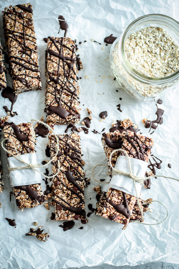 Die Glücklichmacherei: Was zum Knabbern〖Schoko-Haselnuss Müsliriegel〗 Die Glücklichmacherei: Was zum Knabbern〖Schoko-Haselnuss Müsliriegel〗