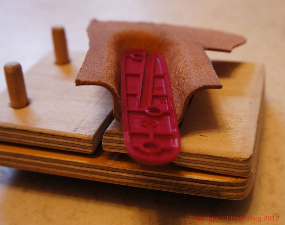 Old Path Simple leather press for Vic sheath making.