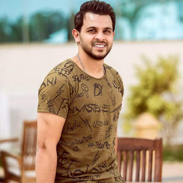 المطرب محمد رشاد وأهم أعماله المطرب محمد رشاد وأهم أعماله