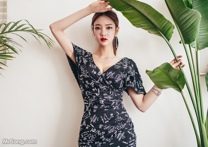 Beautiful Park Jung Yoon in the April 2017 fashion photo album (629 photos) photo 7-11