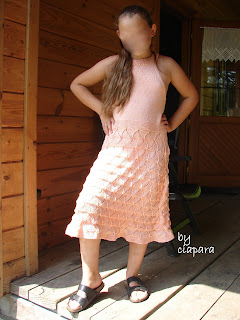 http://mojerobotkowanie.blogspot.com/2014/08/sweet-holidays-dress.html