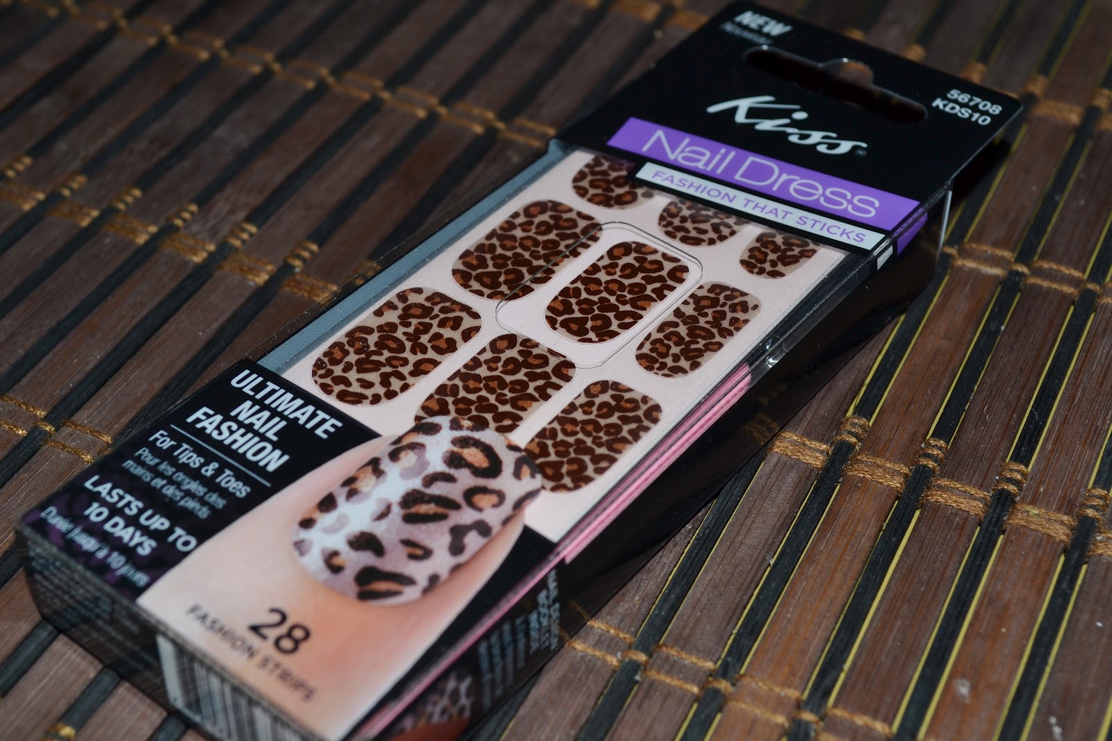 Aquaheart Kiss Nail Dress Fashion Strips Review