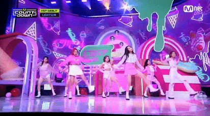 어제 엠카에서 데뷔한 여돌 | 인스티즈