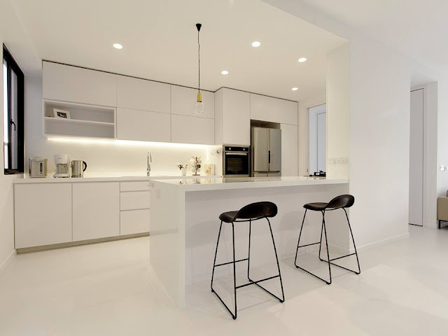 cocina-blanca-abierta-AtelierM+A-1-min cocina-blanca