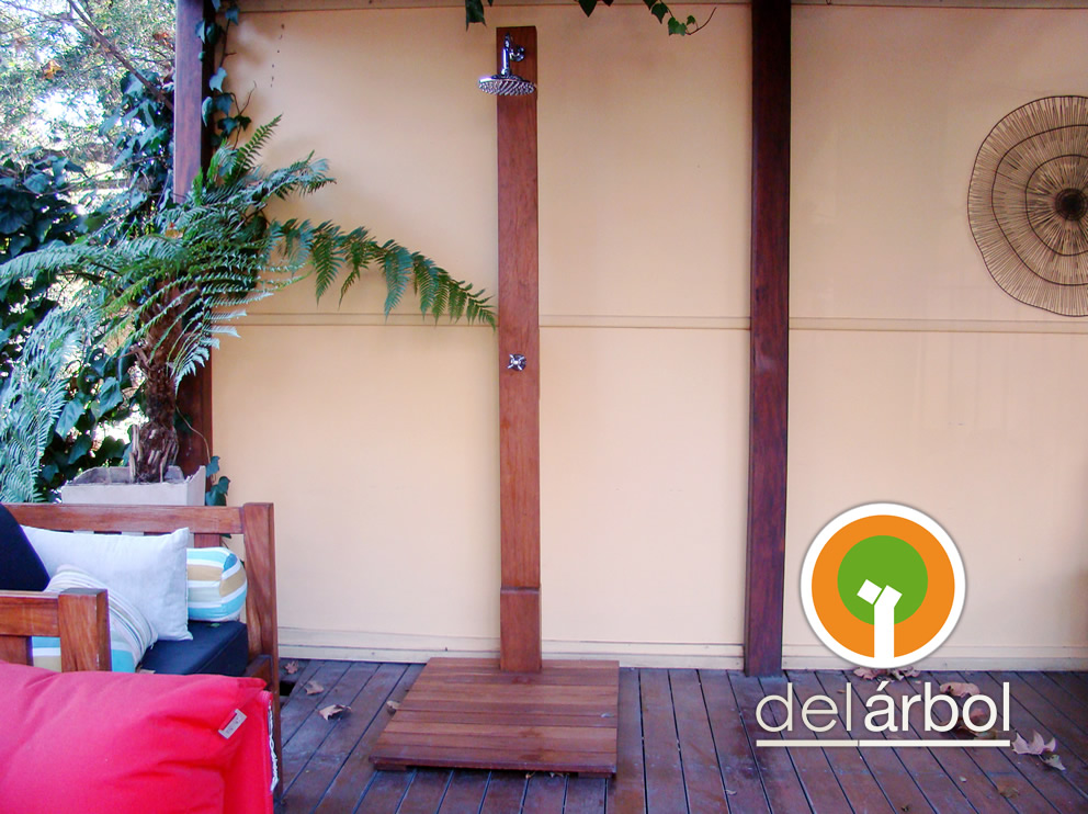 Del-Arbol | Fábrica de Muebles de Madera: DUCHA EXTERIOR DE MADERA PARA