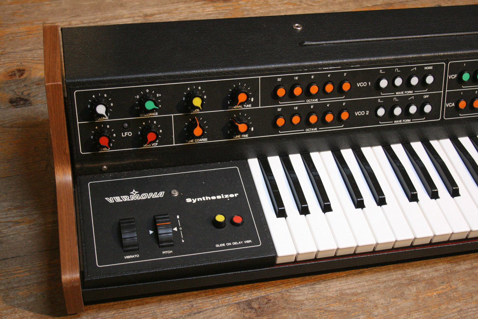 MATRIXSYNTH Vermona Synthesizer VINTAGE Analog SYNTH with Case & Stand