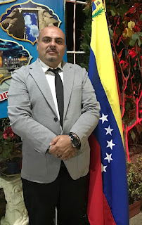 معرفی پویا منصفی در ونزوئلا و اکوادور و کلاهبرداری مهاجرتی مدرس حقوق بین الملل پویا منصفی