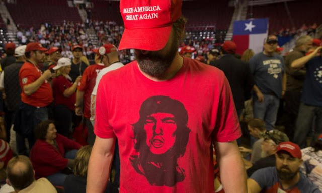 Trumpismo: Homem vestindo camiseta de Trump-Che