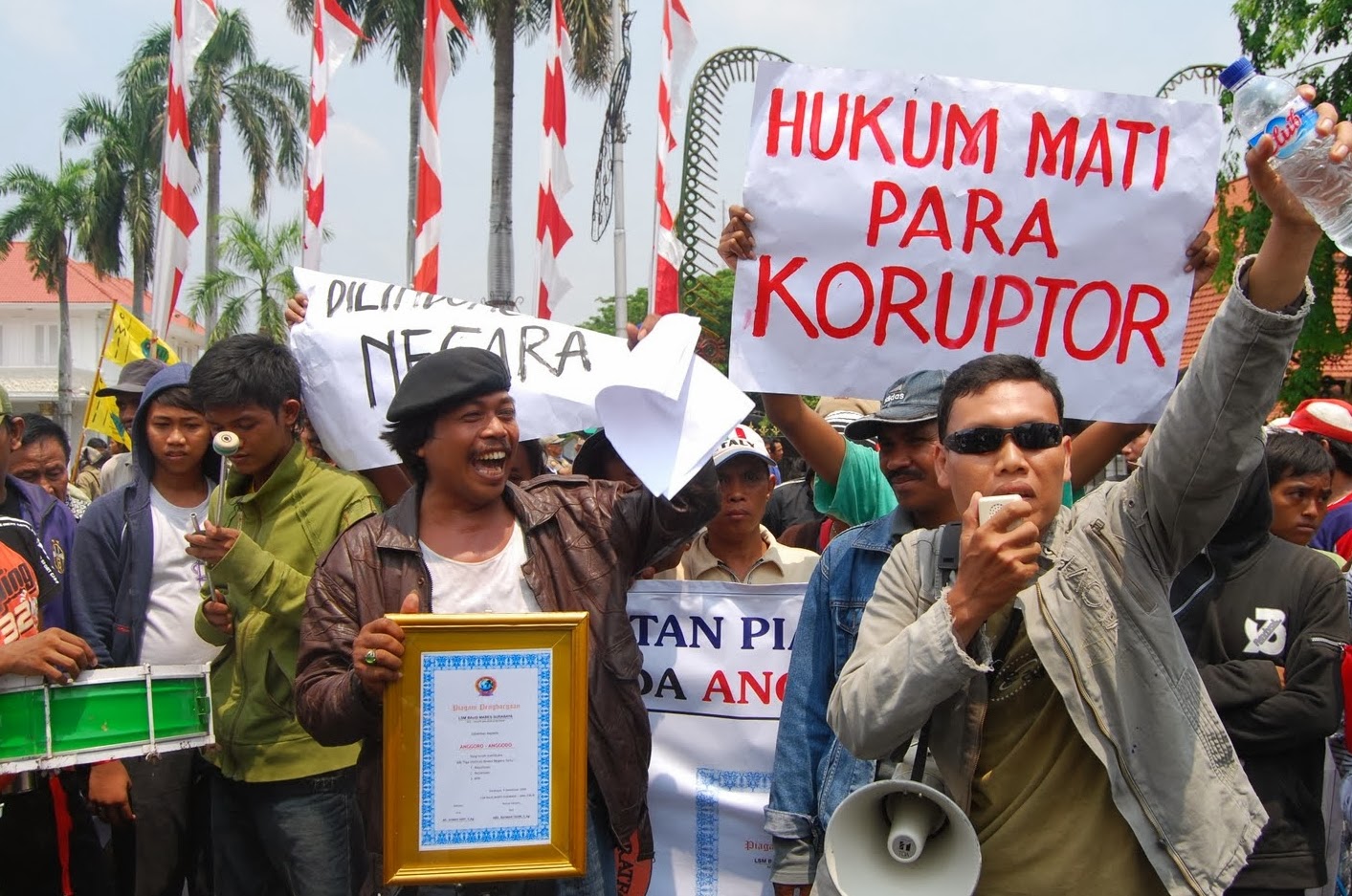 Upaya Penegakan Hukum dan HAM di Indonesia - Zakipedia