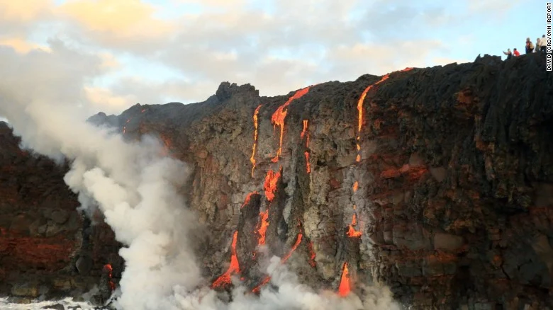 Χαβάη: Το ηφαίστειο Κιλαουέα «χύνεται» στη θάλασσα [Βίντεο] 