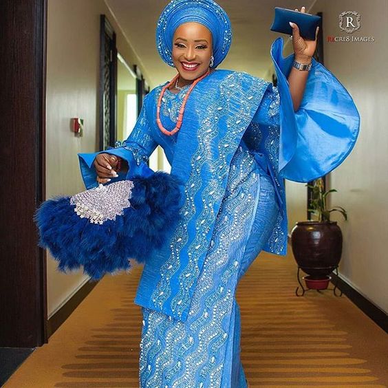 2020 Trendy Aso Ebi Styles For Beautiful African Woman