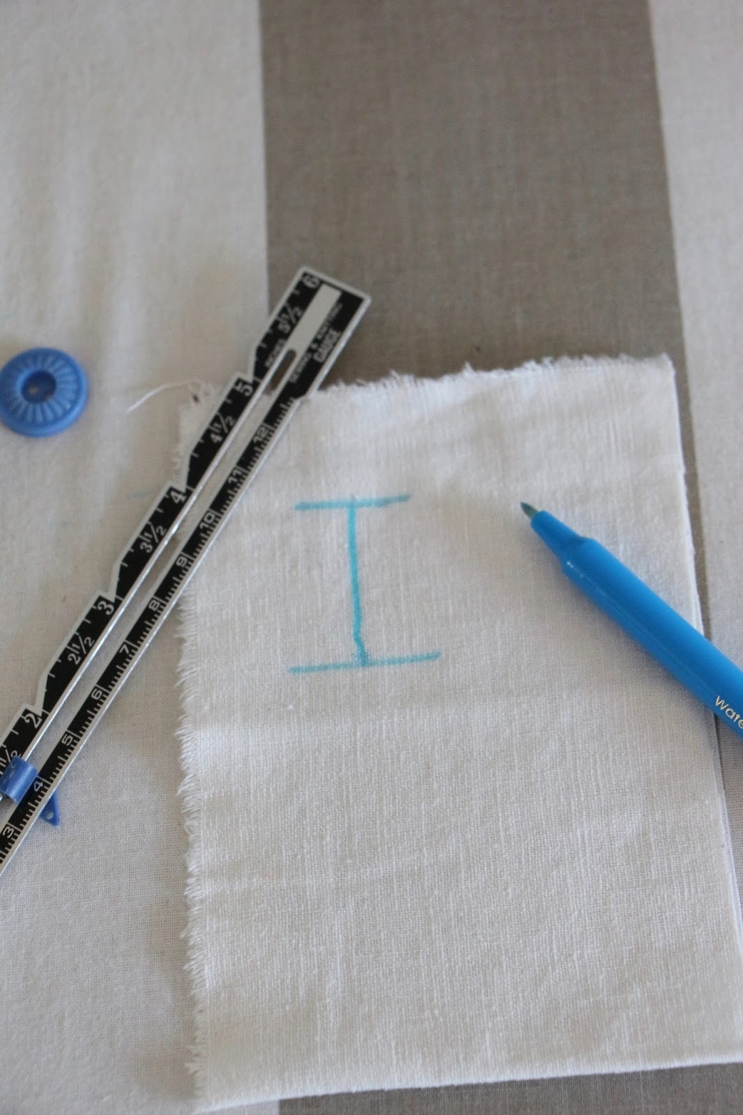 How to Sew a Buttonhole Without a Special Foot! Palindrome Dry Goods