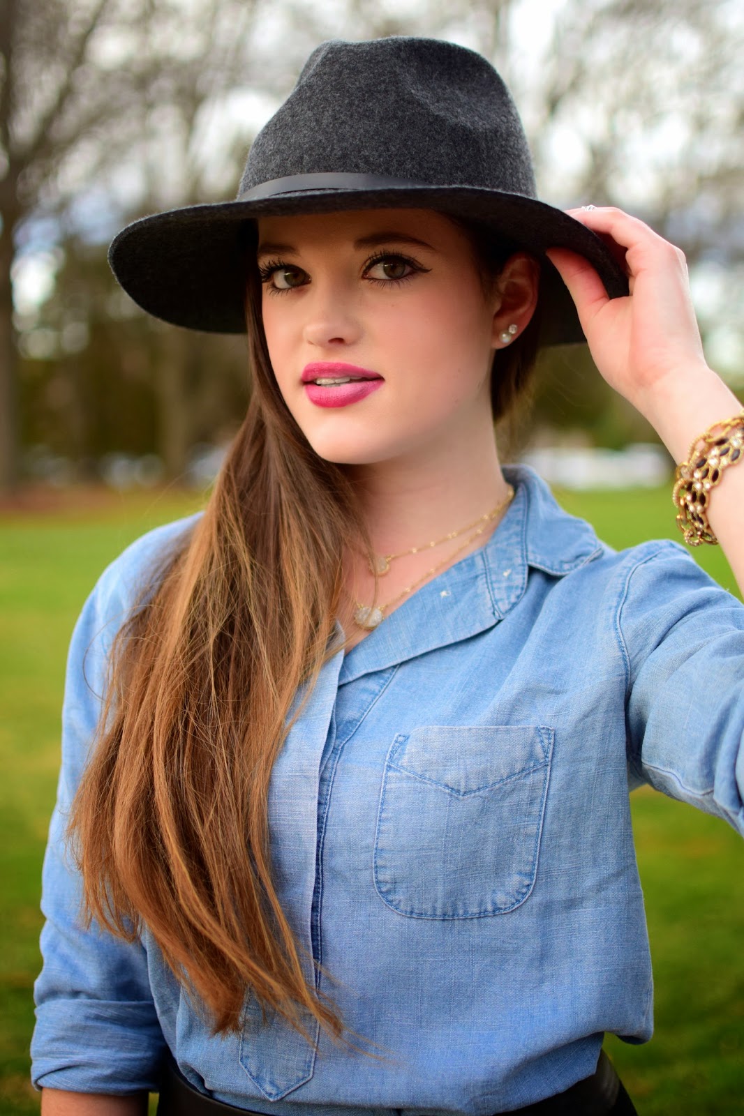 Kathleen's Fashion Fix: Up Your Game :: chambray + heels + hat