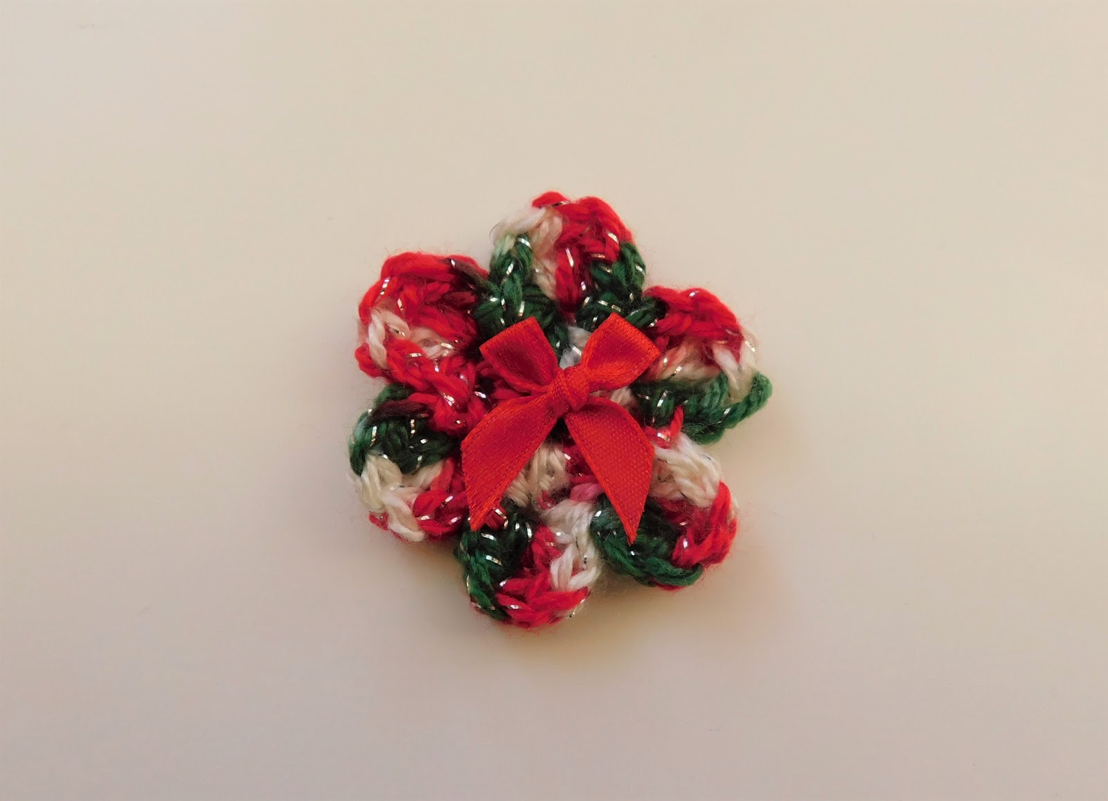Marianna's Lazy Daisy Days Christmas Flowers Crochet