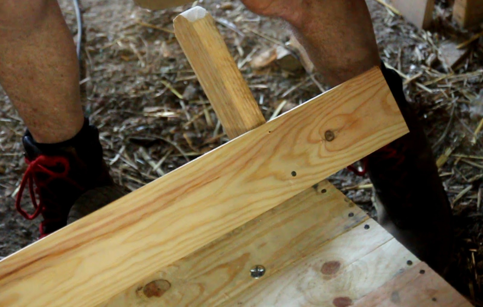 Wheelbarrow Rebuild Using Pallet Wood