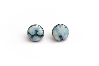 boucles oreilles fleurs bleues pâte polymère Stenna